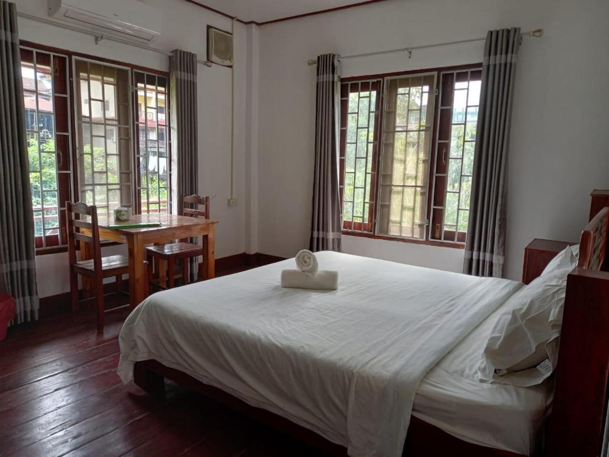 Riverside Garden Hostel Vang Vieng Luaran gambar