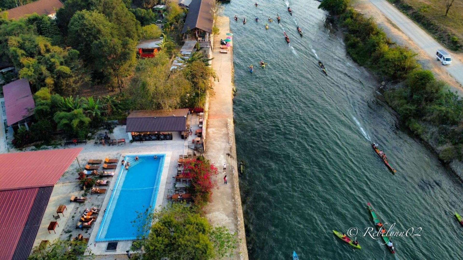 Riverside Garden Hostel Vang Vieng Luaran gambar
