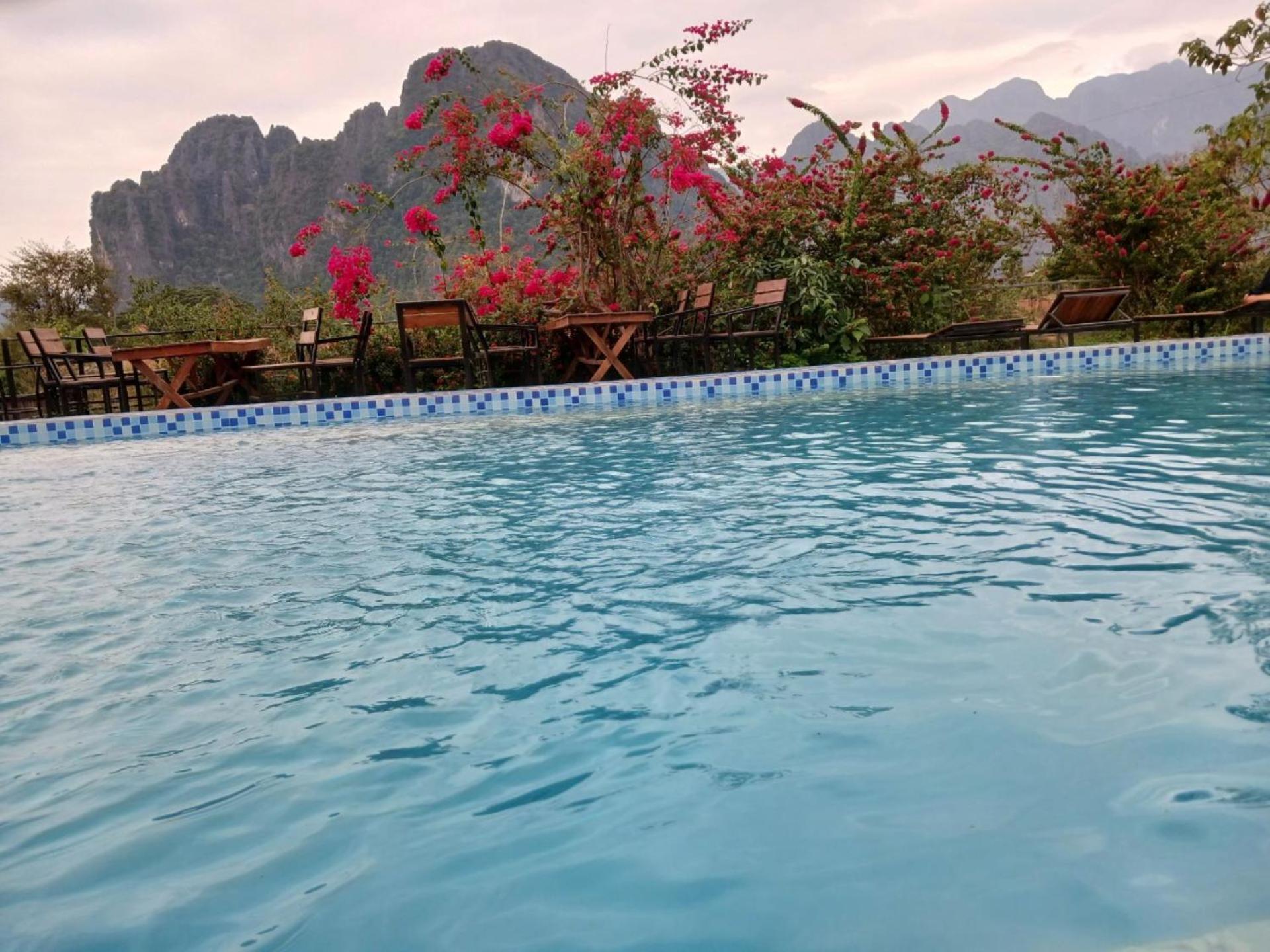 Riverside Garden Hostel Vang Vieng Luaran gambar